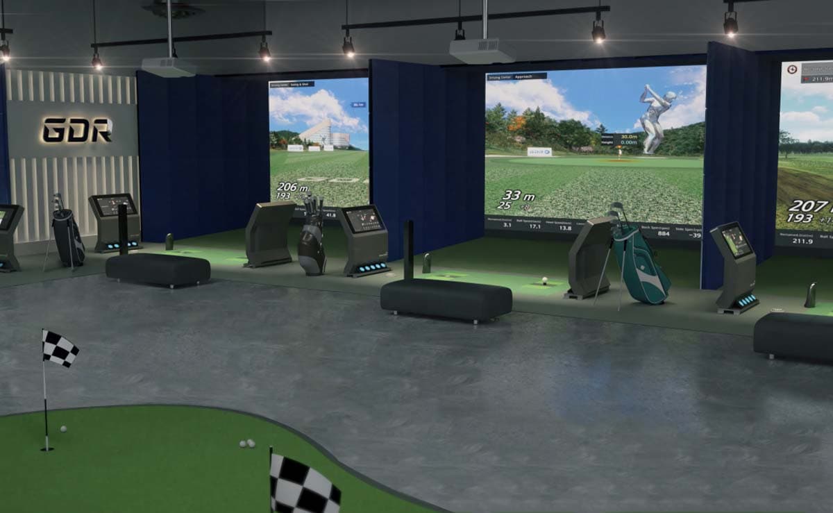 GDR Plus compact golf simulator — NexSwing
